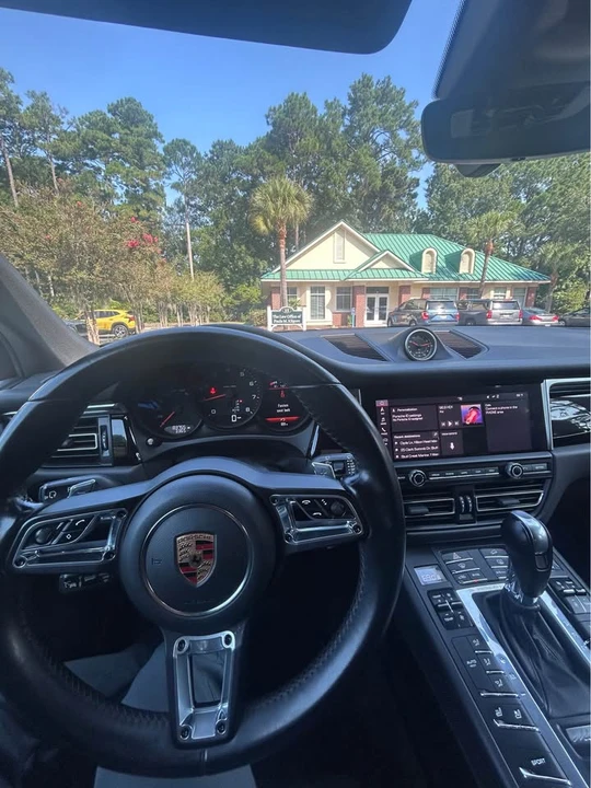 2019 Porsche Macan - Image 12 of 17