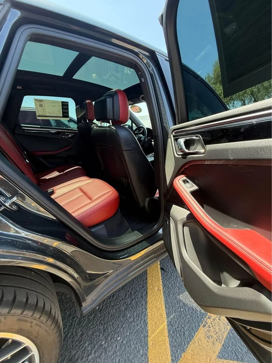 2019 Porsche Macan - Image 13 of 15