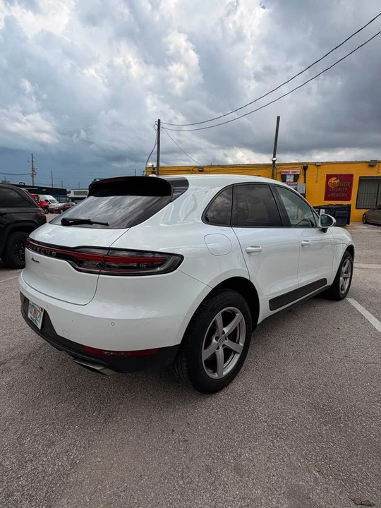 2019 Porsche Macan - Image 4 of 8
