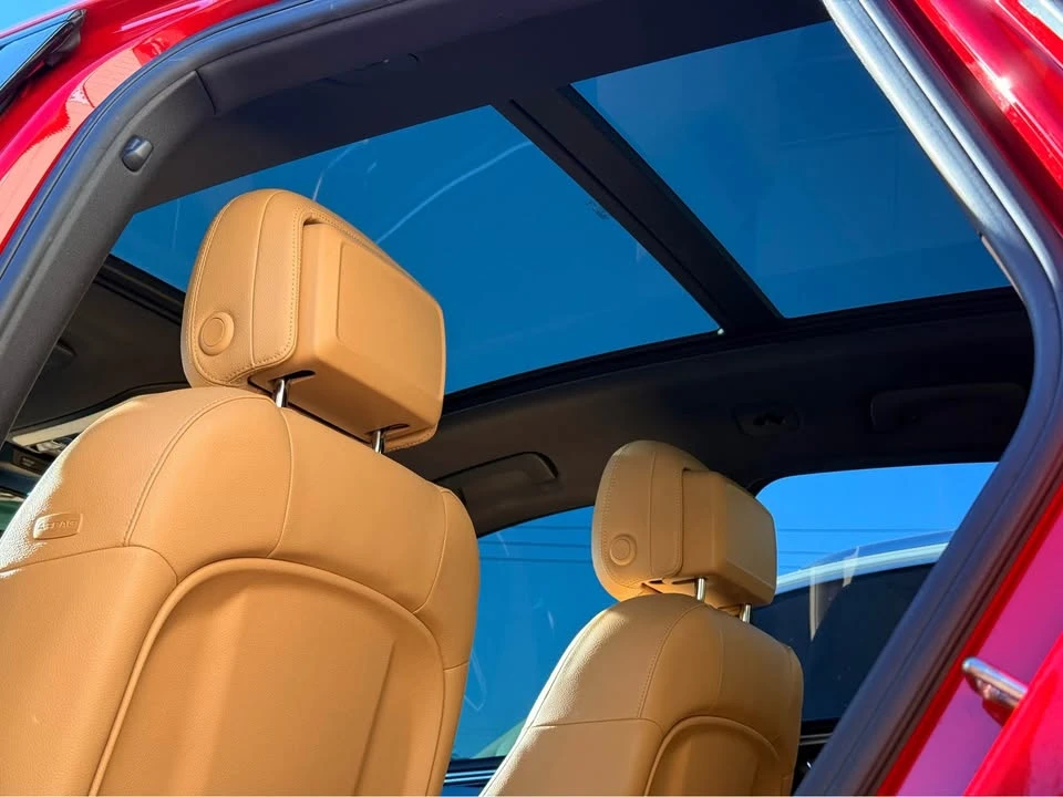2019 Porsche Macan - Image 12 of 20