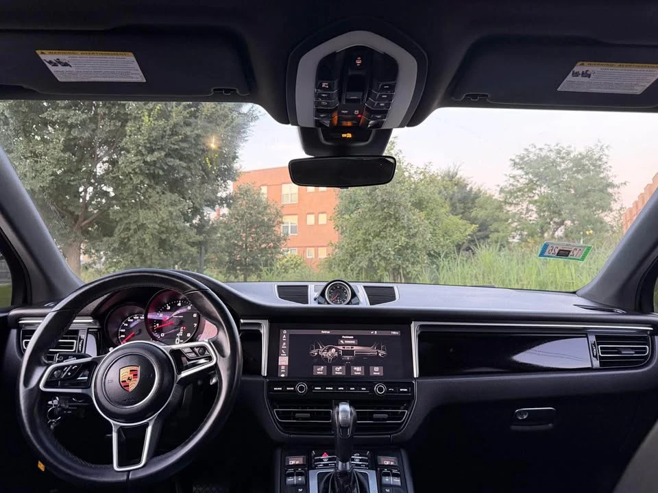 2019 Porsche Macan - Image 9 of 9