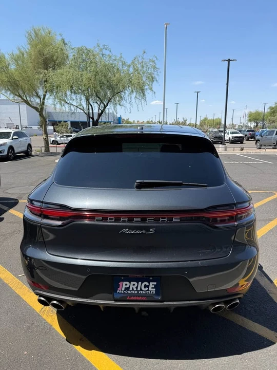 2019 Porsche Macan - Image 10 of 15