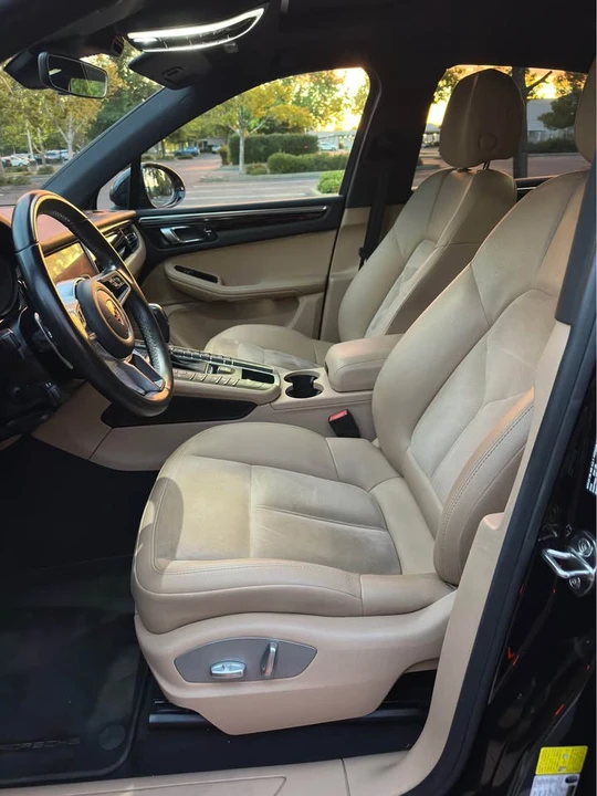 2019 Porsche Macan - Image 8 of 13