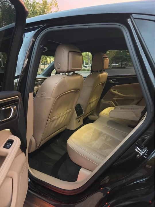 2019 Porsche Macan - Image 9 of 13