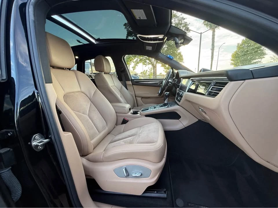 2019 Porsche Macan - Image 9 of 20