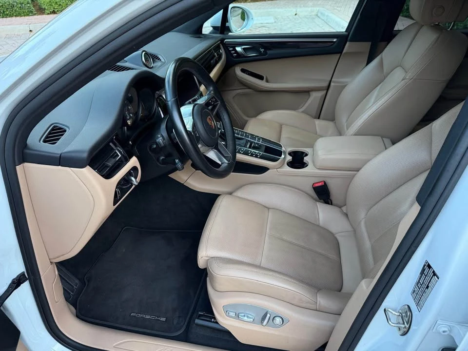 2019 Porsche Macan - Image 9 of 20