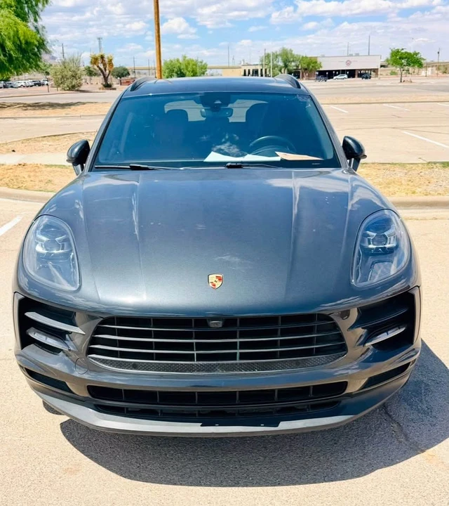2019 Porsche Macan - Image 11 of 13