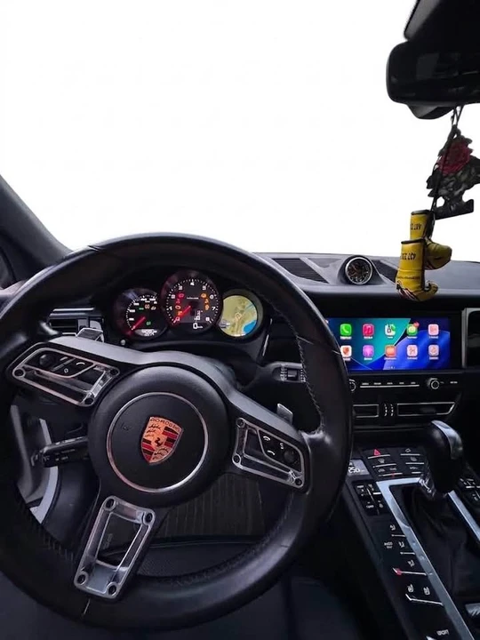 2019 Porsche Macan - Image 12 of 13