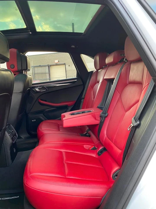 2019 Porsche Macan - Image 8 of 16