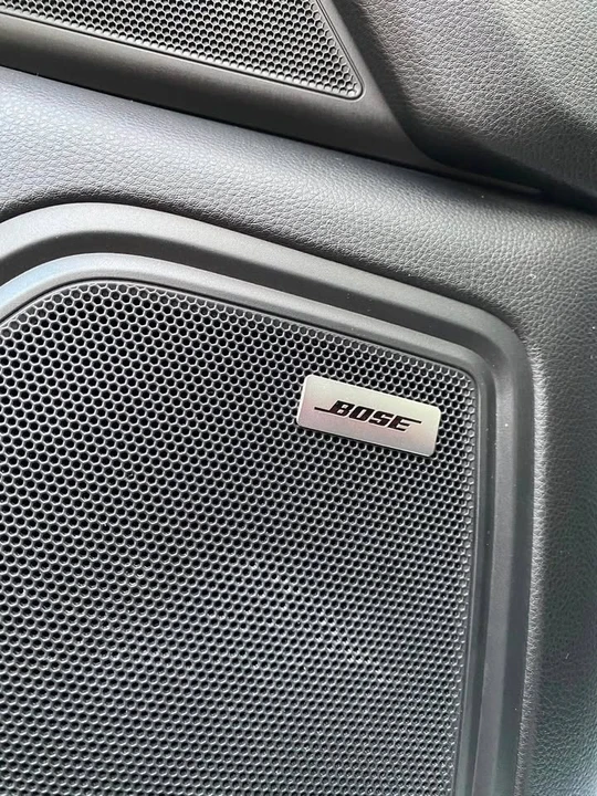 2019 Porsche Macan - Image 16 of 16