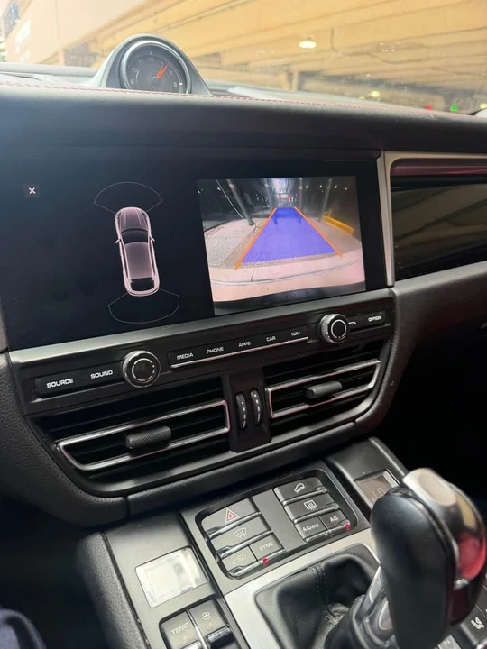 2019 Porsche Macan - Image 12 of 19