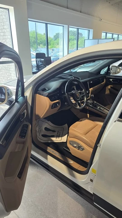 2019 Porsche Macan - Image 7 of 13
