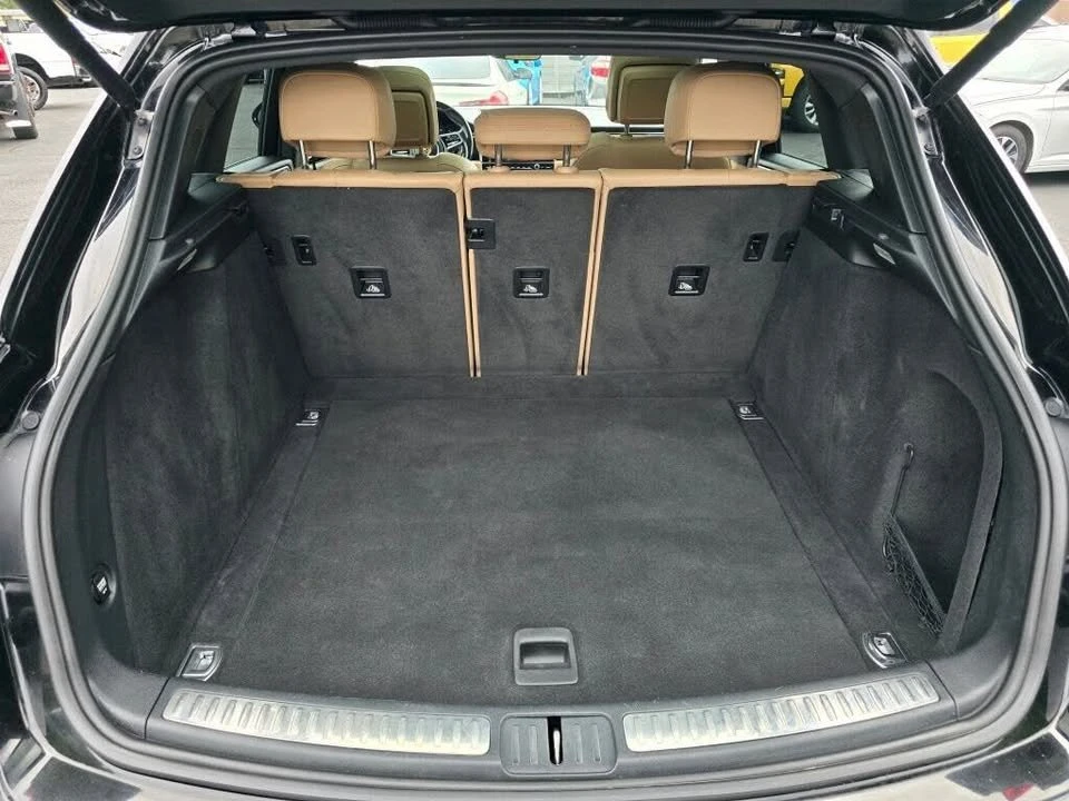 2019 Porsche Macan - Image 15 of 20