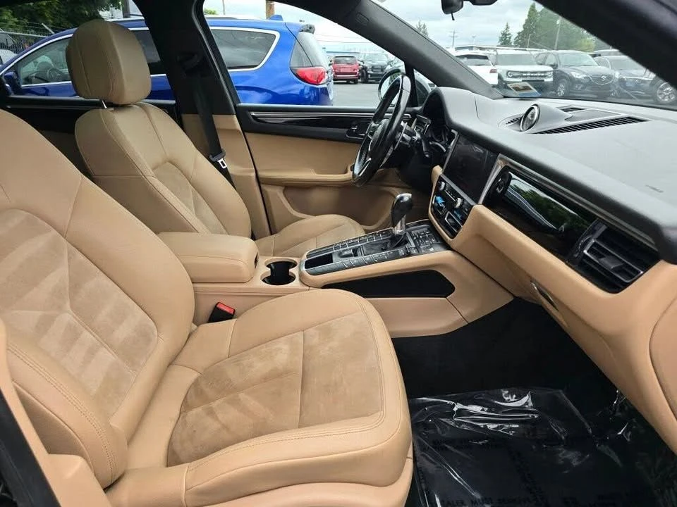 2019 Porsche Macan - Image 11 of 20