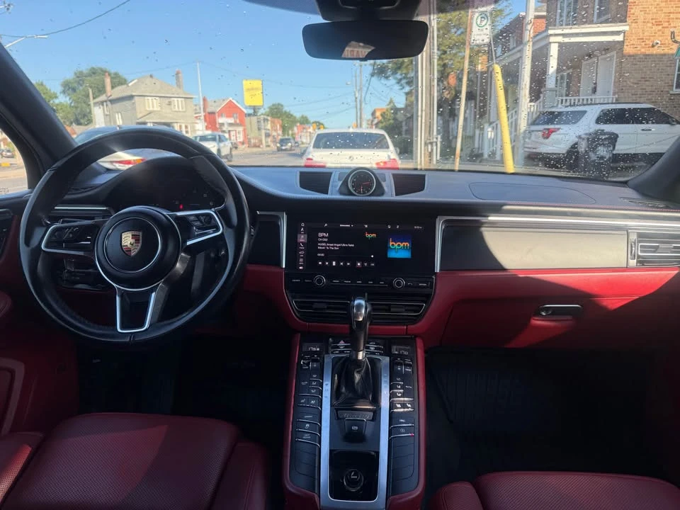 2019 Porsche Macan - Image 10 of 11