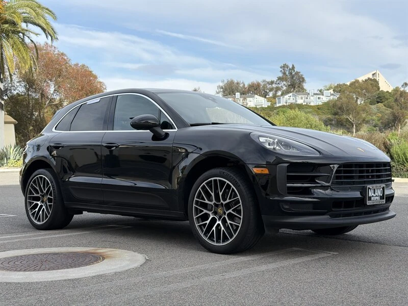 2019 Porsche Macan - Image 10 of 20