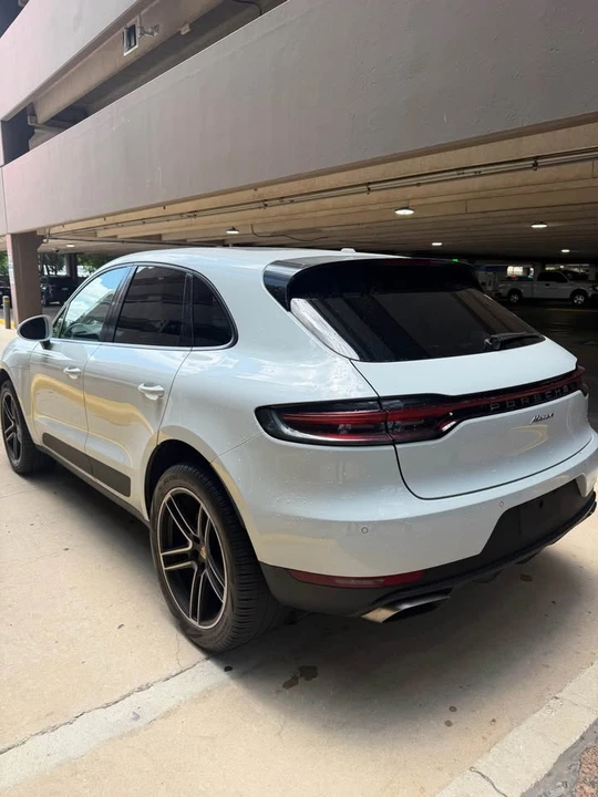 2019 Porsche Macan - Image 8 of 19