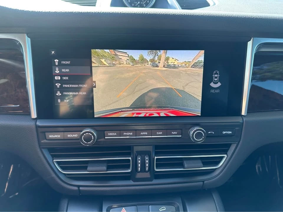 2019 Porsche Macan - Image 9 of 9