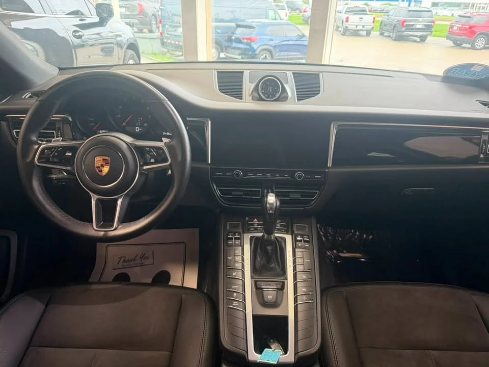 2019 Porsche Macan - Image 8 of 14