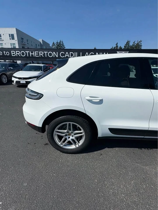 2019 Porsche Macan - Image 7 of 12