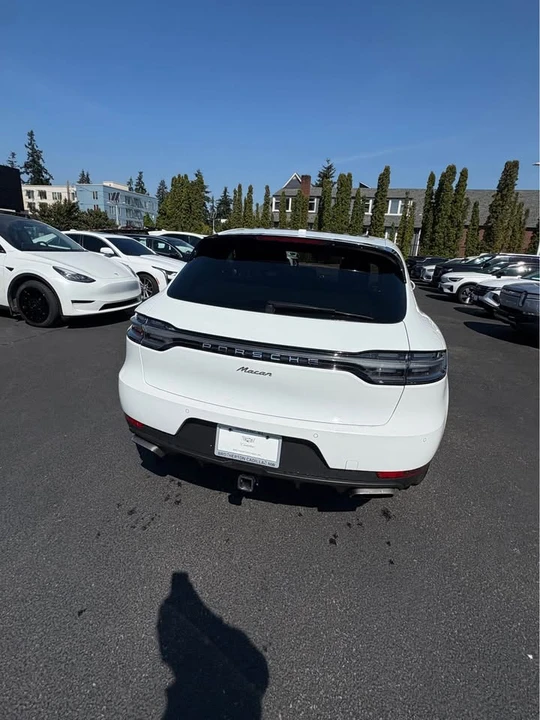 2019 Porsche Macan - Image 8 of 12
