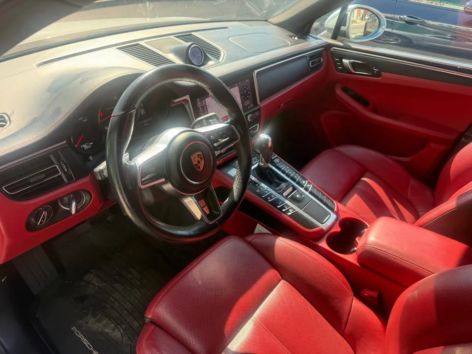 2019 Porsche Macan - Image 7 of 9
