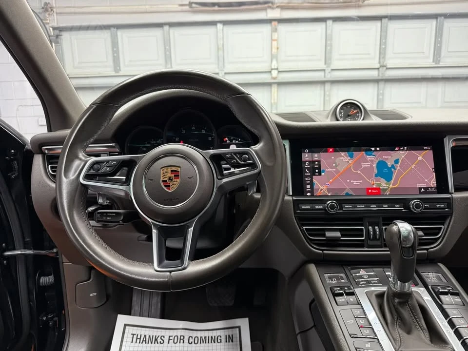 2019 Porsche Macan - Image 19 of 20