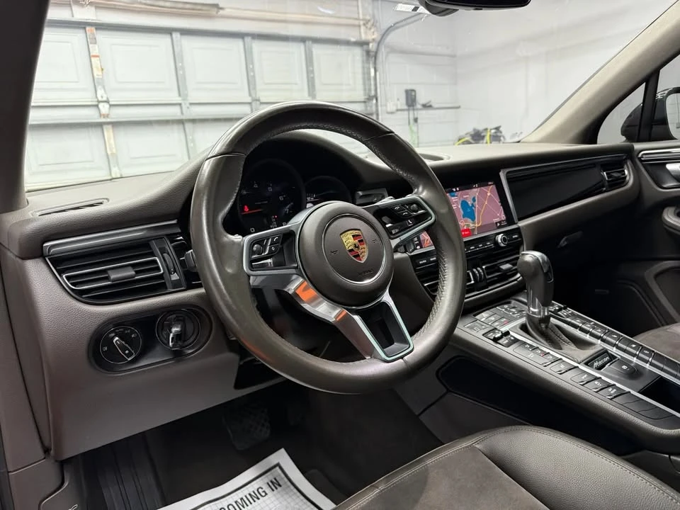 2019 Porsche Macan - Image 13 of 20