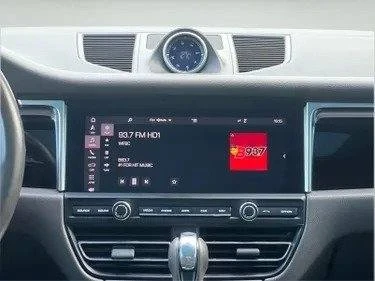 2019 Porsche Macan - Image 13 of 20