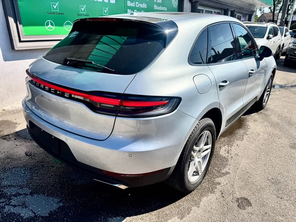 2019 Porsche Macan - Image 6 of 10
