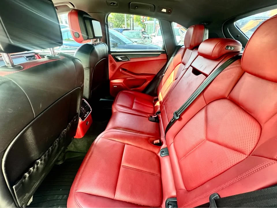 2019 Porsche Macan - Image 10 of 10