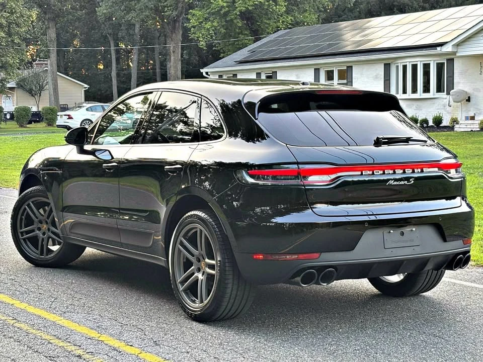 2019 Porsche Macan - Image 9 of 20