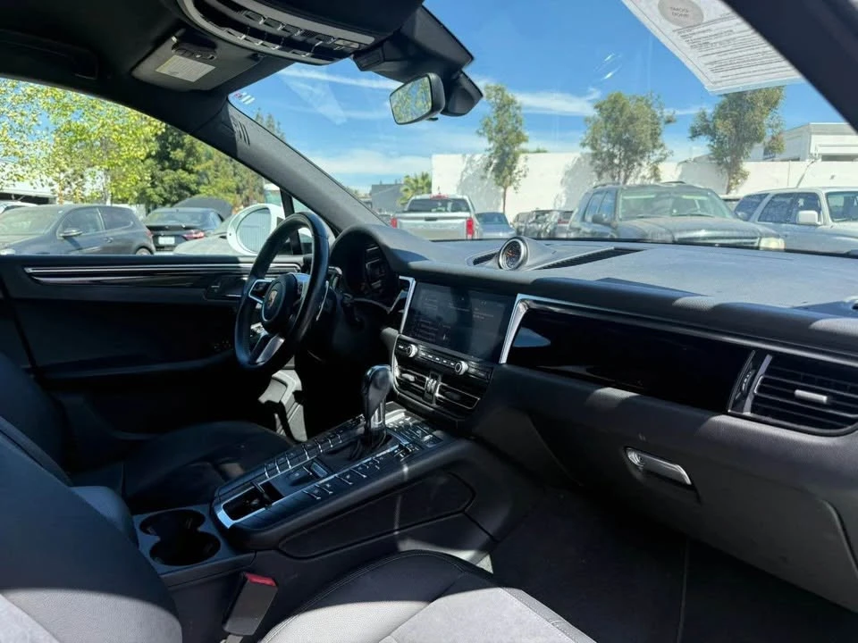 2019 Porsche Macan - Image 7 of 8