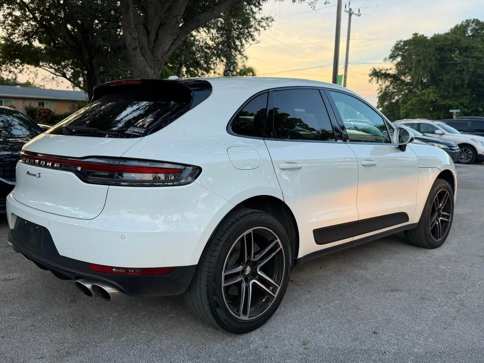 2019 Porsche Macan - Image 11 of 12