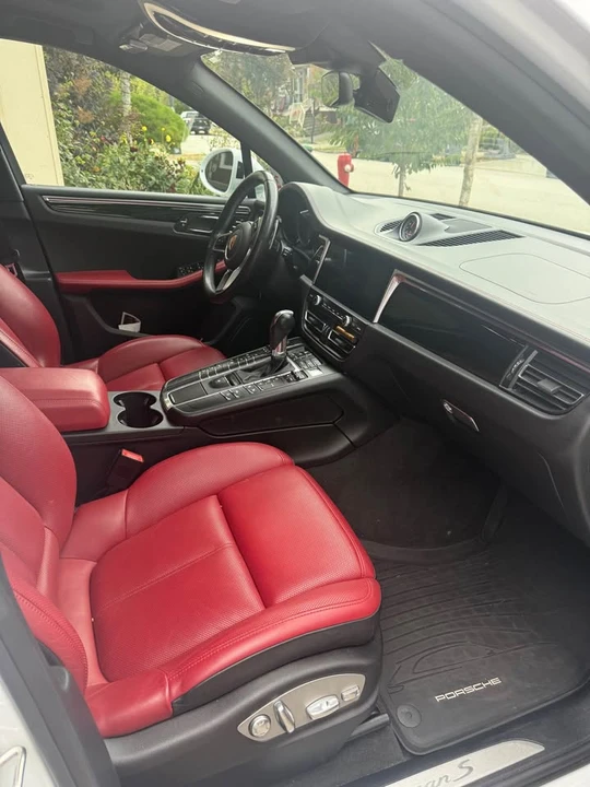 2019 Porsche Macan - Image 6 of 8