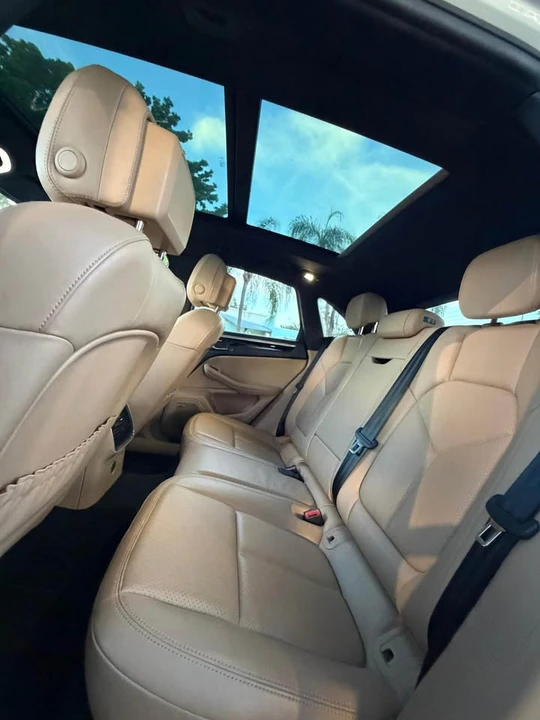 2019 Porsche Macan - Image 7 of 12