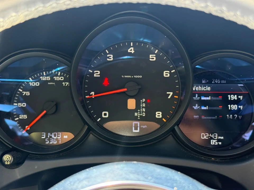 2019 Porsche Macan - Image 9 of 14