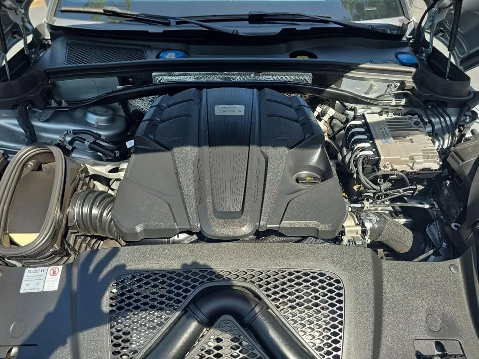 2019 Porsche Macan - Image 12 of 20