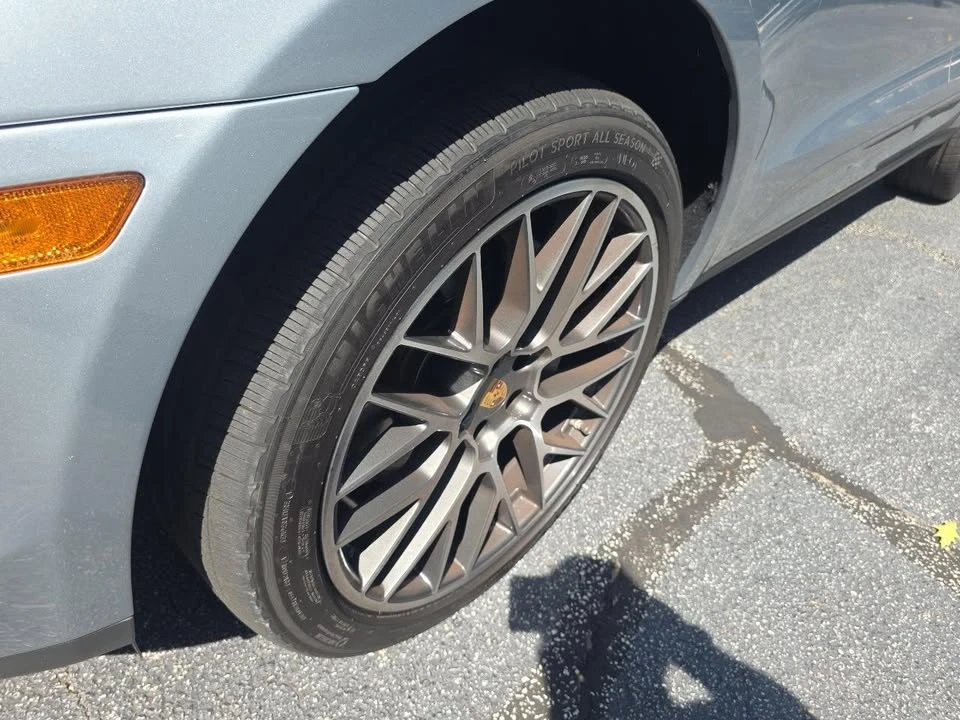 2019 Porsche Macan - Image 10 of 20