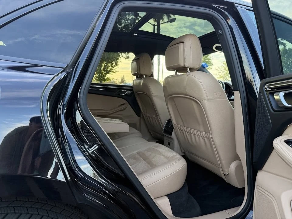 2019 Porsche Macan - Image 10 of 20