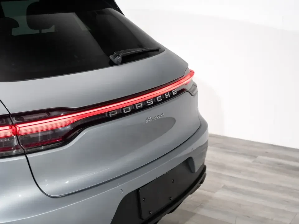 2019 Porsche Macan - Image 12 of 20