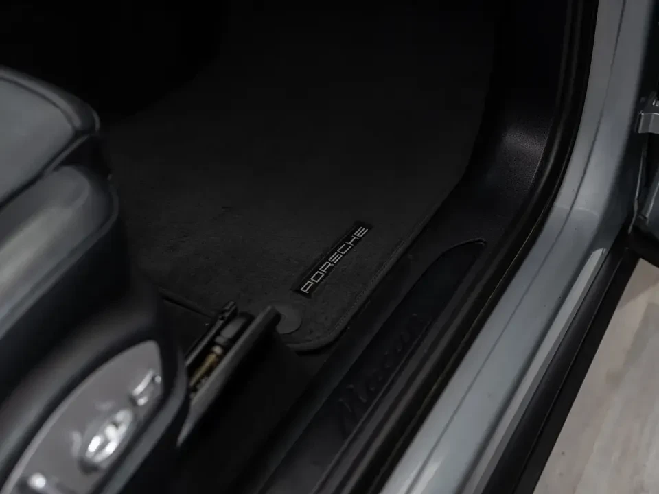 2019 Porsche Macan - Image 2 of 20