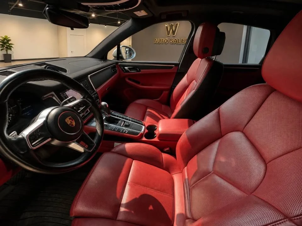2019 Porsche Macan - Image 6 of 7