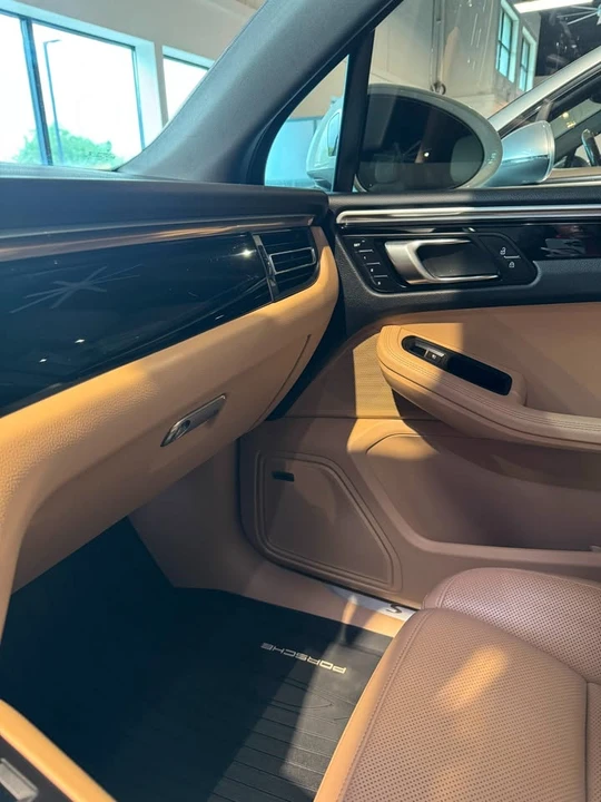 2019 Porsche Macan - Image 7 of 15