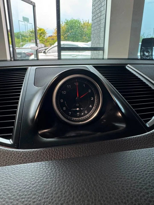 2019 Porsche Macan - Image 8 of 15