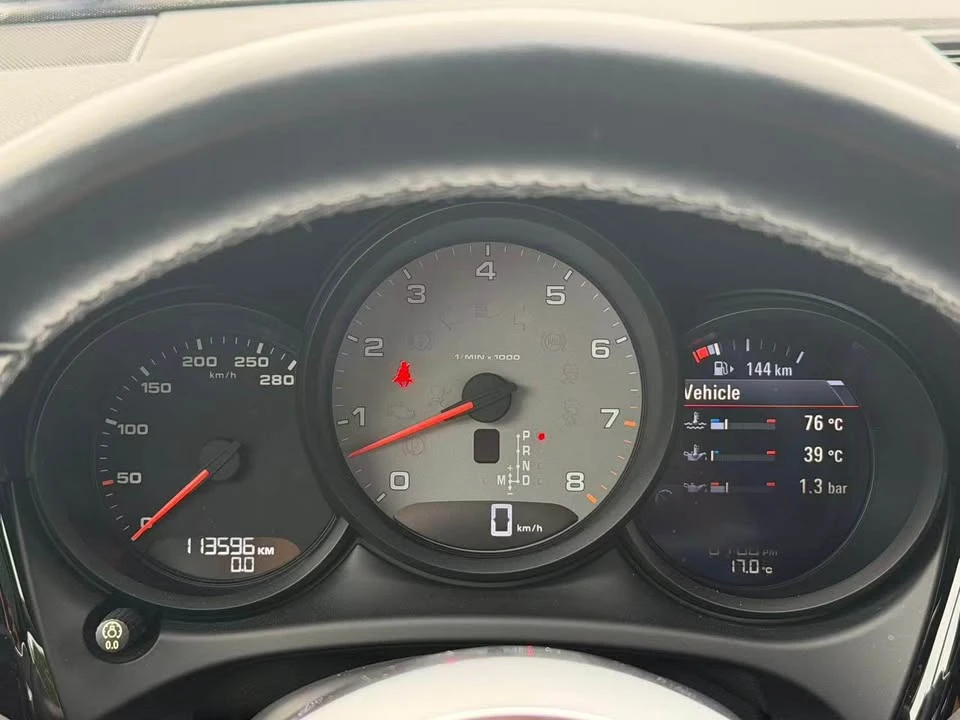 2019 Porsche Macan - Image 12 of 20