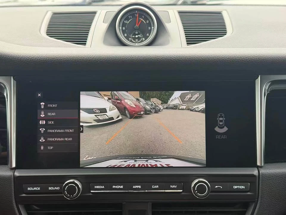 2019 Porsche Macan - Image 14 of 20