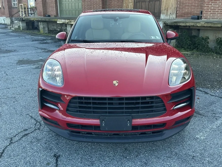 2019 Porsche Macan - Image 8 of 10
