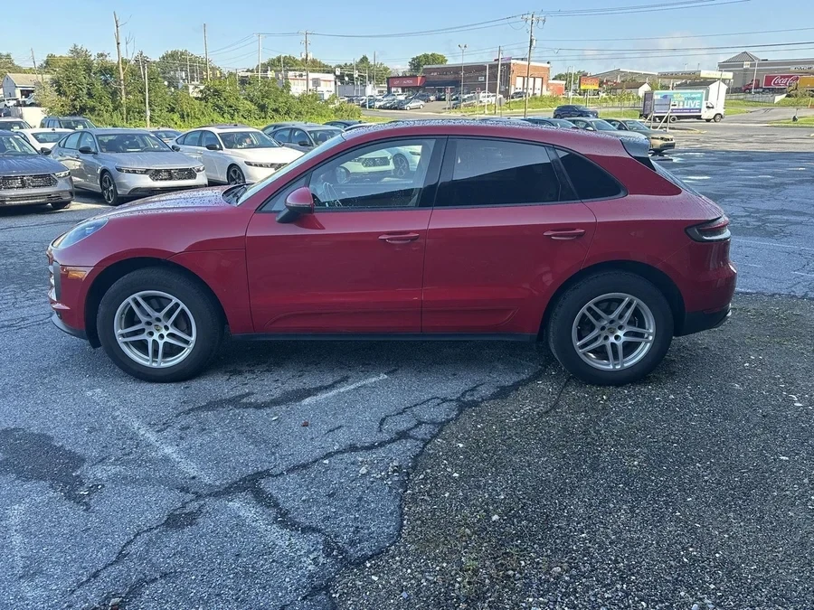 2019 Porsche Macan - Image 2 of 10