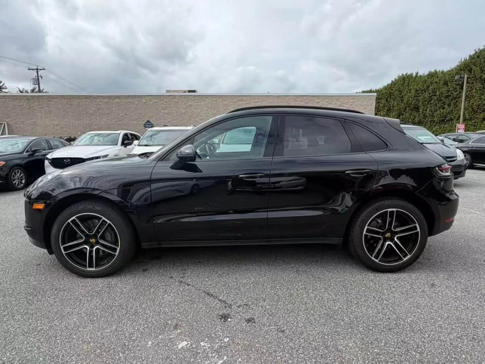 2019 Porsche Macan - Image 10 of 20